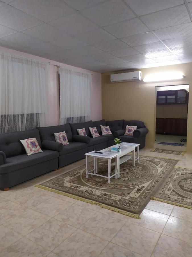 إستراحة الروابي Umm Lajj Luaran gambar